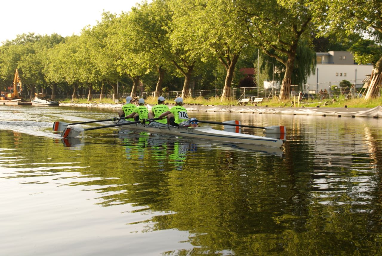 Rowing along the river beds that the municipality of Delft was rebuilding at the time.